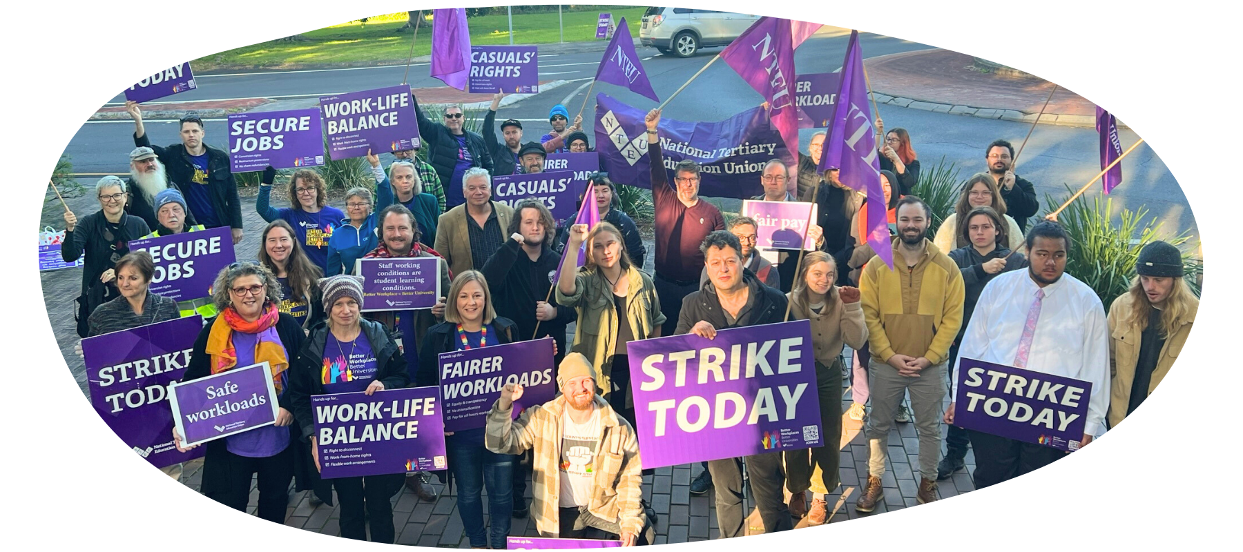 NTEU members on strike outside UON NUSpace building
